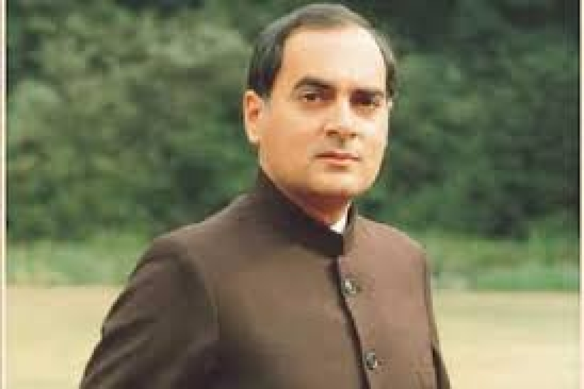Prime Minister Modi commemorates the late Prime Minister Rajiv Gandhi on the anniversary of his passing.